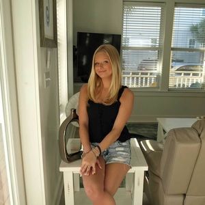 Meet your Posher, Mary clare